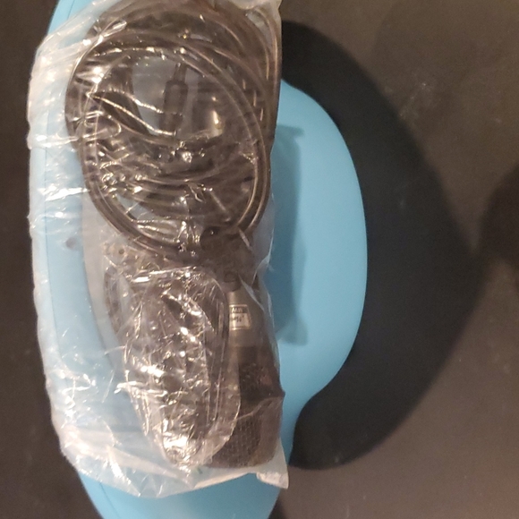 Singing Machine - Picture 2 of 2